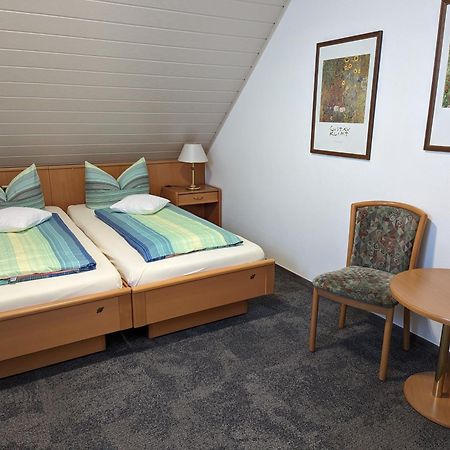 Hotel Zum Schwarzen Baeren Vohenstrauss Exterior foto