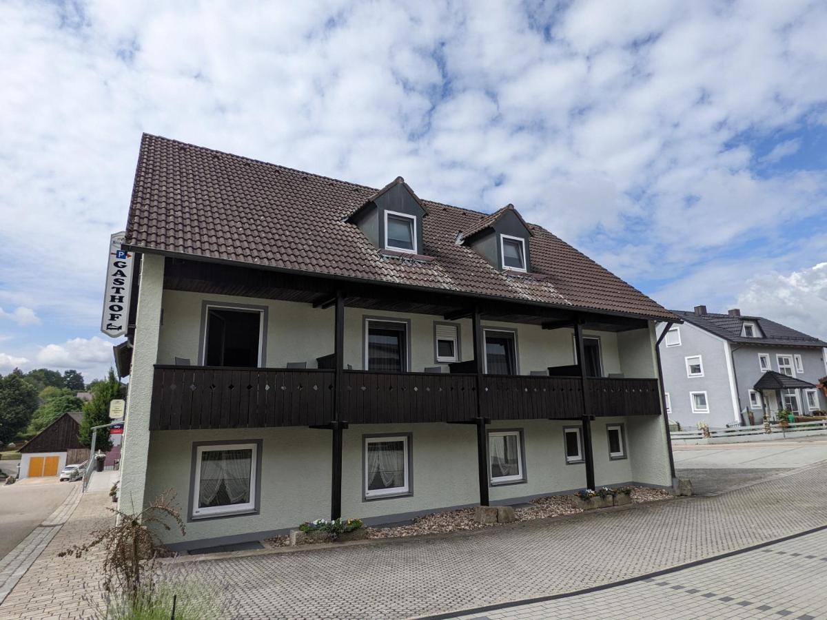 Hotel Zum Schwarzen Baeren Vohenstrauss Exterior foto